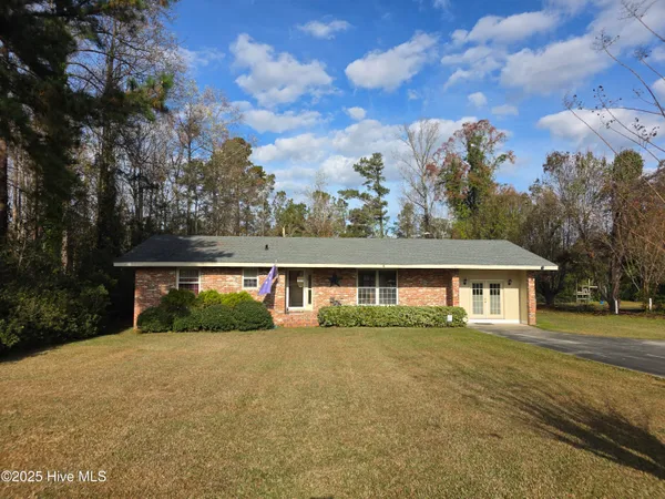$230,000 | 88 Country Club Road, Whiteville, NC 28472