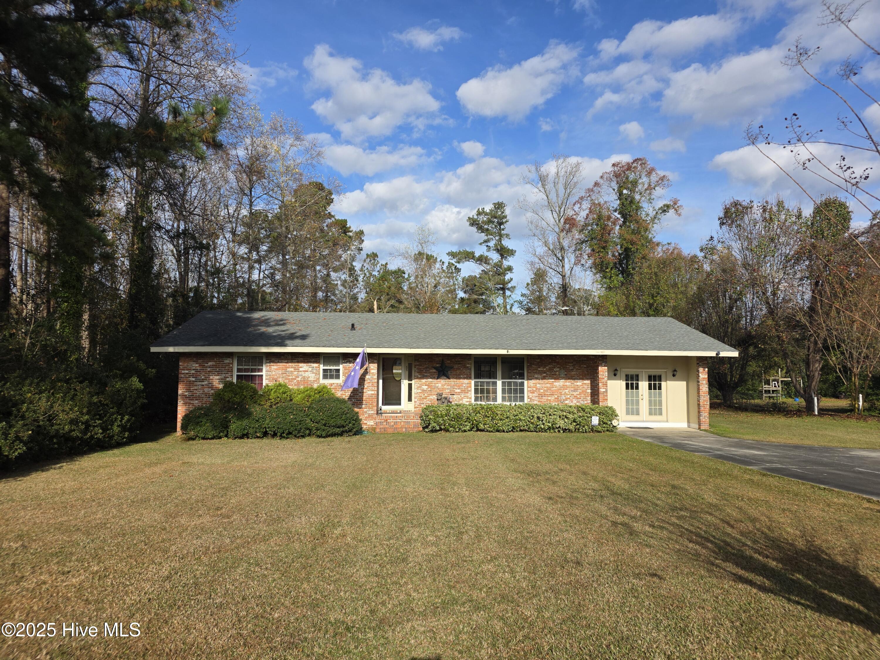 88 Country Club Road Whiteville, NC 28472 - Photo 2 of 28 34588