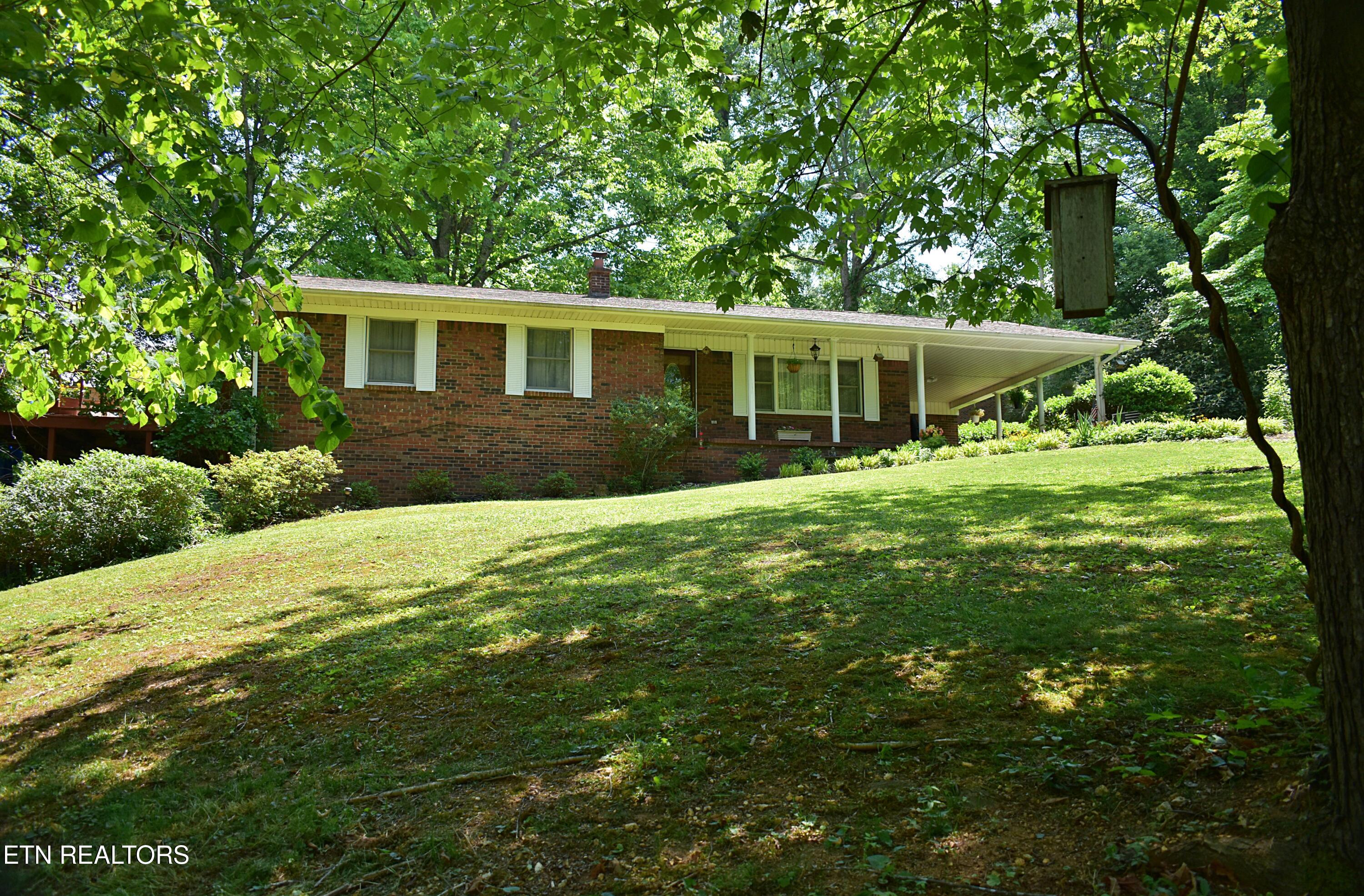 129 Jefferson Street Harrogate, TN 37752 - Photo 7 of 51 DSC_0005