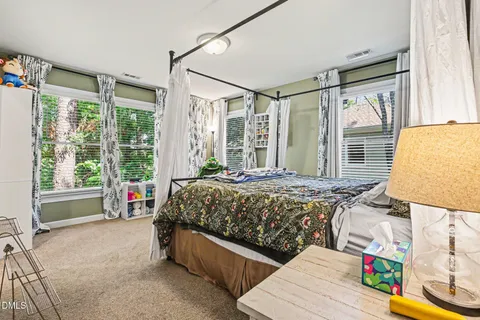 $499,995 | 911 North Columbia Street, Chapel Hill, NC 27516