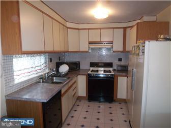 2674 Welsh Road Philadelphia, PA 19152 - Photo 3 of 12 Gallery Image 3