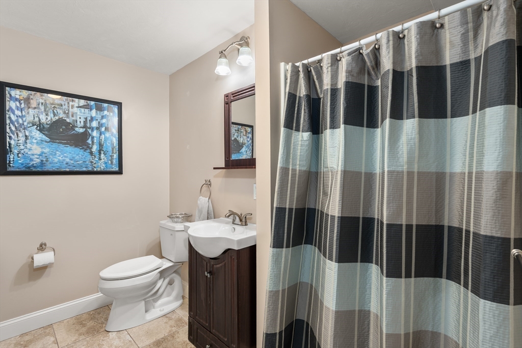 7 Henderson Road Lexington, MA 02420 - Photo 32 of 42