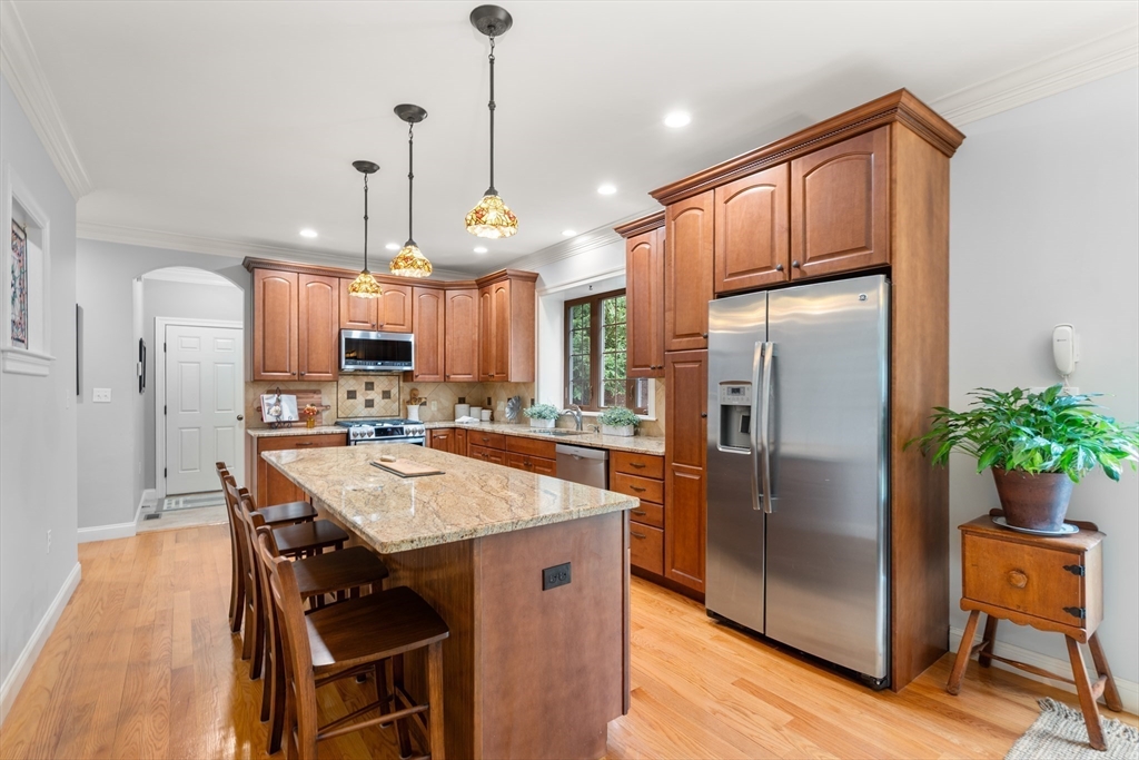 7 Henderson Road Lexington, MA 02420 - Photo 5 of 42