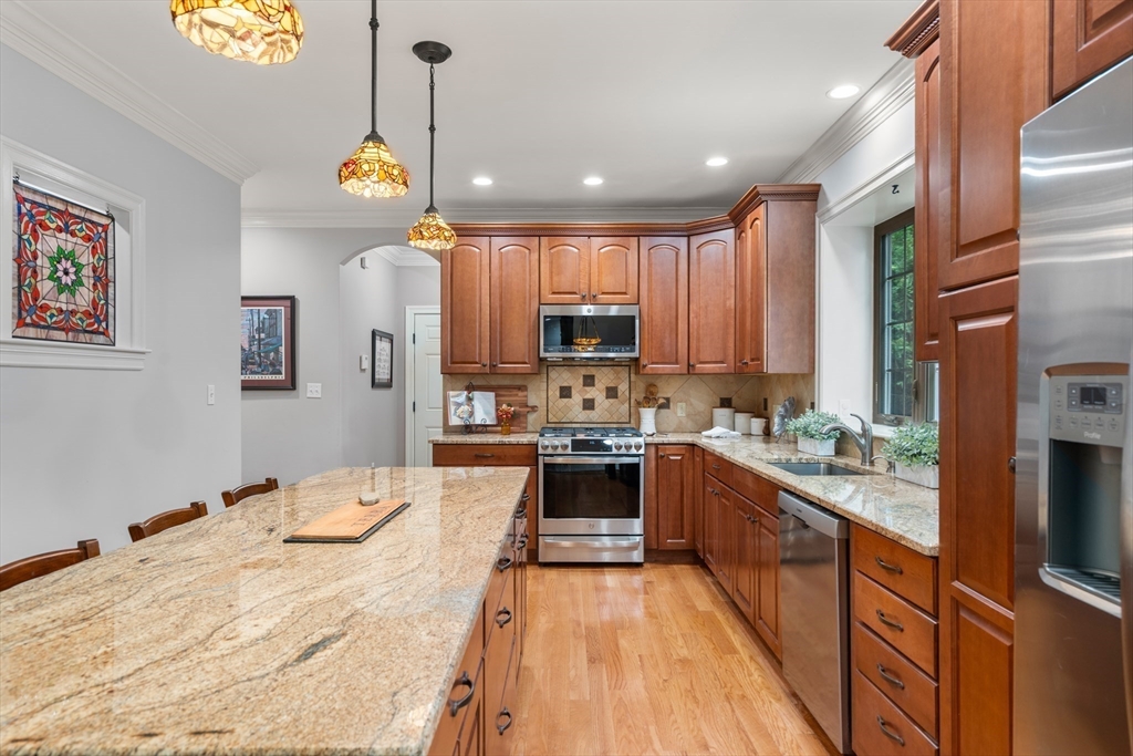 7 Henderson Road Lexington, MA 02420 - Photo 8 of 42