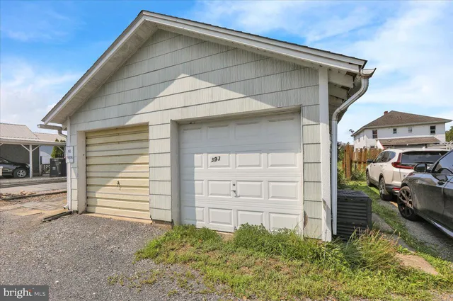 a view of backyard of house