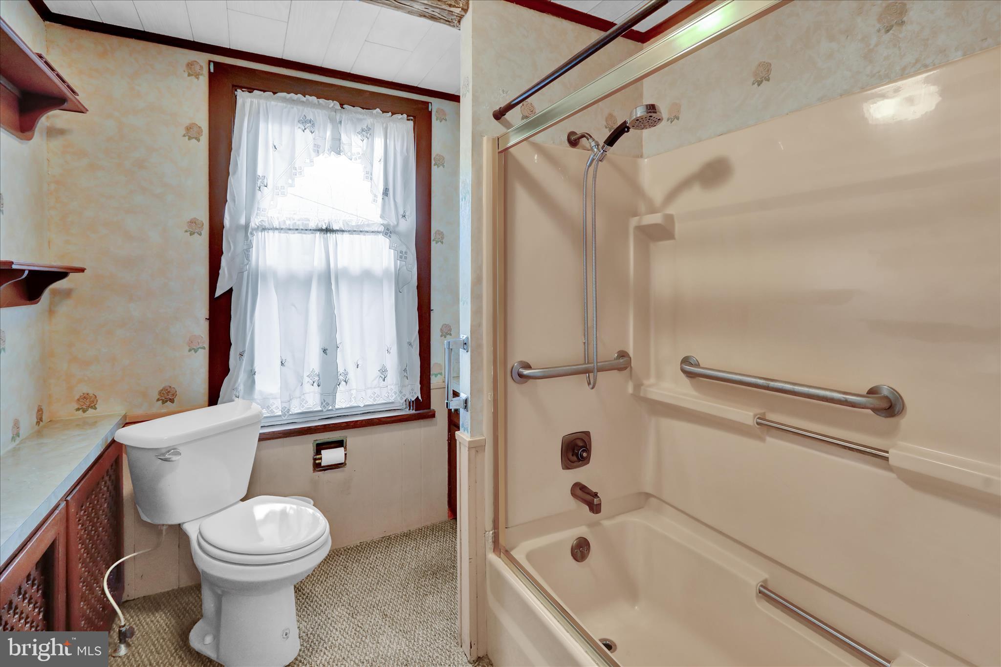 1522 Delaware Avenue Reading, PA 19610 - Photo 25 of 39 a bathroom with a sink toilet and shower