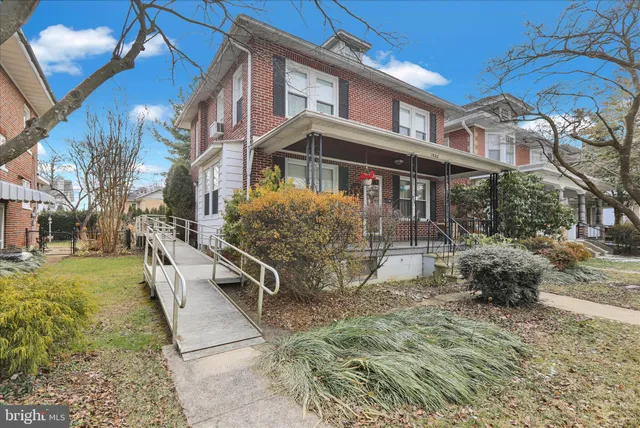 $300,000 | 1522 Delaware Avenue, Reading, PA 19610