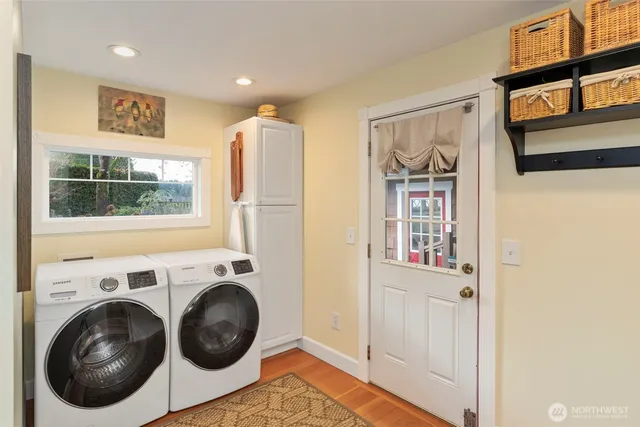 $799,000 | 8964 Northeast State Highway 104, Kingston, WA 98346