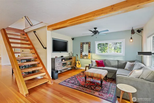 $799,000 | 8964 Northeast State Highway 104, Kingston, WA 98346