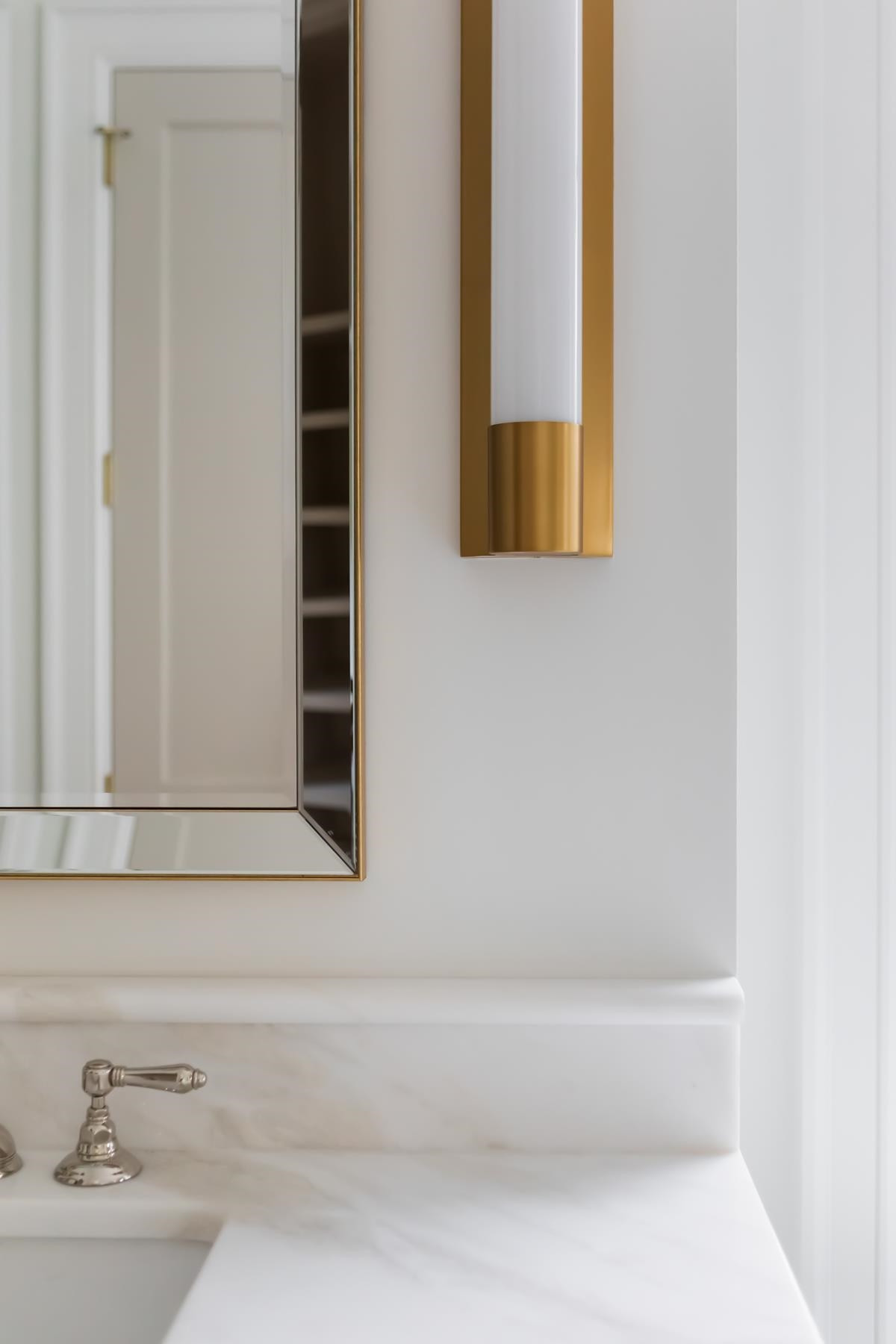 727 Lake Boone Trail Raleigh, NC 27607 - Photo 51 of 100 a bathroom with a bathtub and a sink