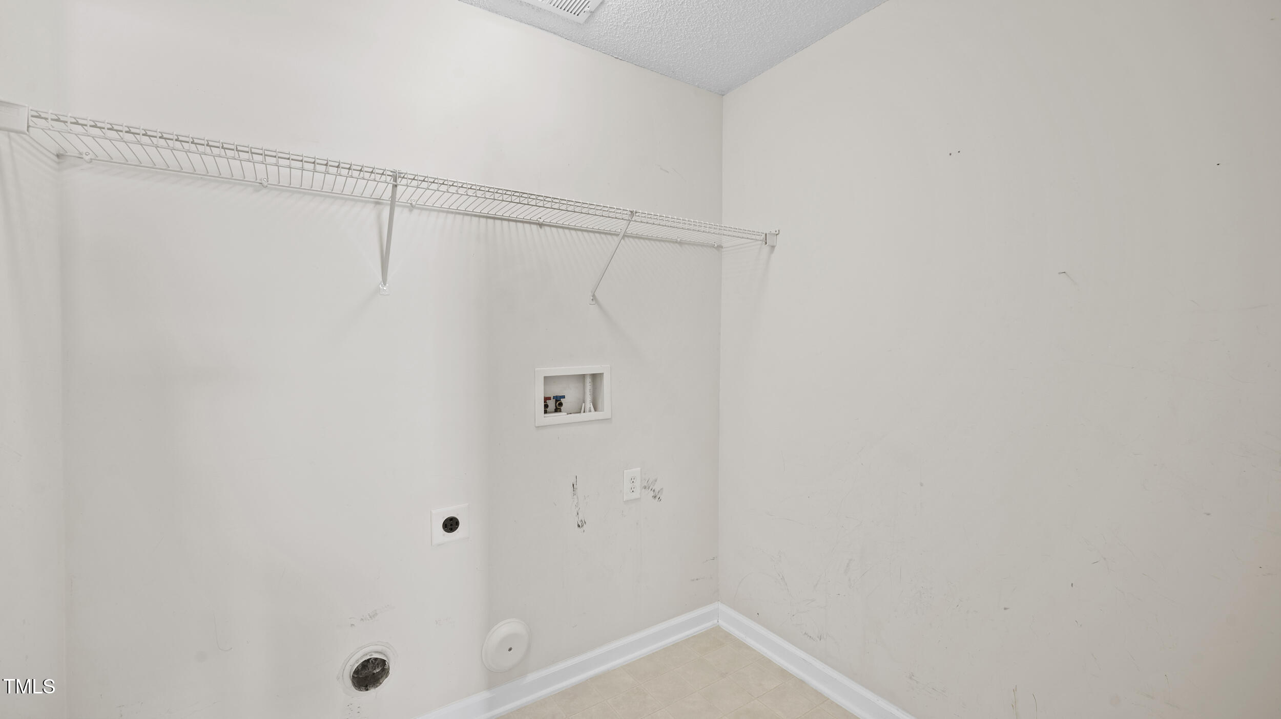 2920 WaterStone Loop High Point, NC 27265 - Photo 26 of 36 Laundry room