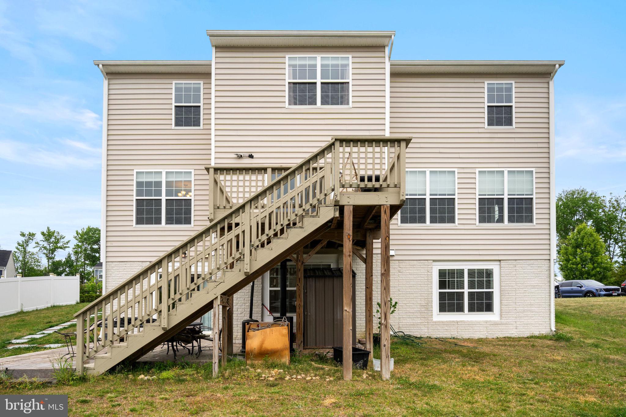 15801 Aerial View Road Woodbridge, VA 22193 - Photo 1 of 38