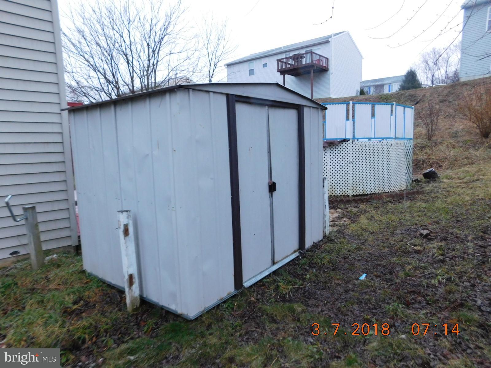 995 Weavertown Road Lebanon, PA 17046 - Photo 14 of 16 Shed