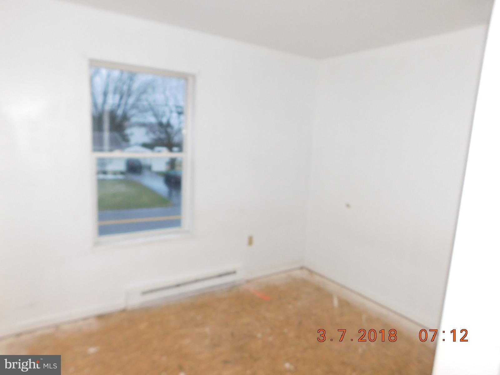 995 Weavertown Road Lebanon, PA 17046 - Photo 7 of 16 Bedroom 3