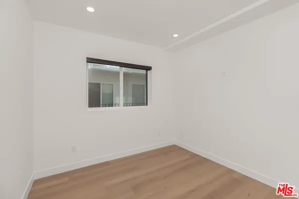 $5,250 | 12702 Pacific Avenue, Los Angeles, CA 90066