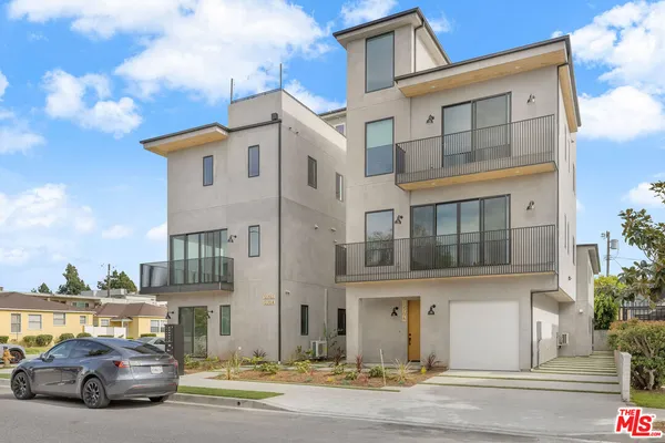 $5,250 | 12702 Pacific Avenue, Los Angeles, CA 90066