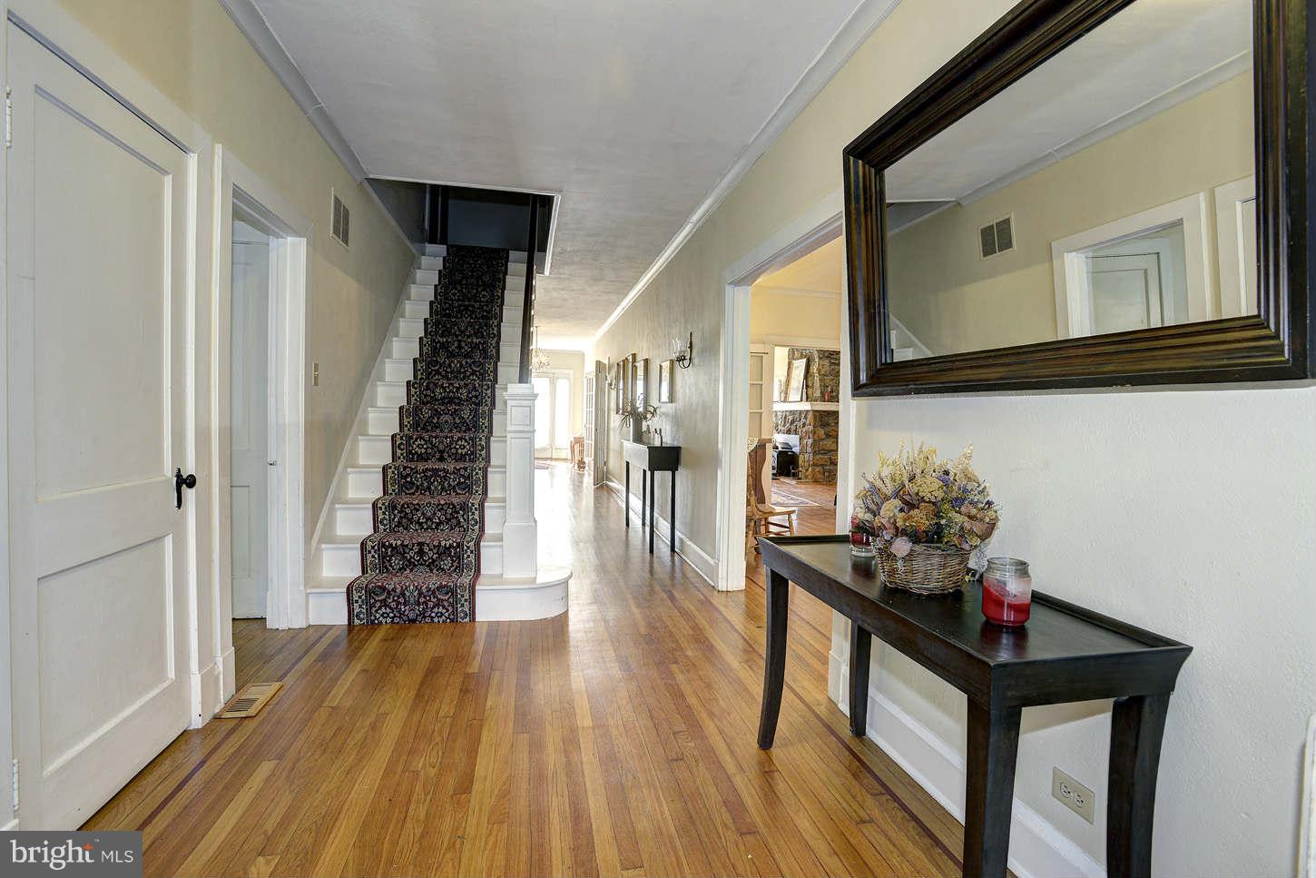 194 Inverness Road Severna Park, MD 21146 - Photo 5 of 30 Center Hall Foyer