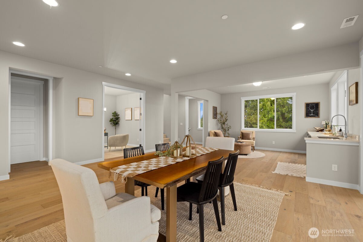 7853 South 132nd Street Seattle, WA 98178 - Photo 4 of 38