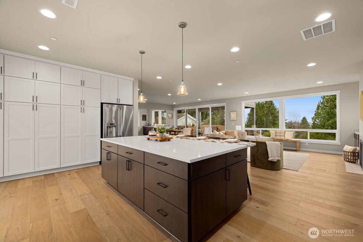 7853 South 132nd Street Seattle, WA 98178 - Photo 8 of 38