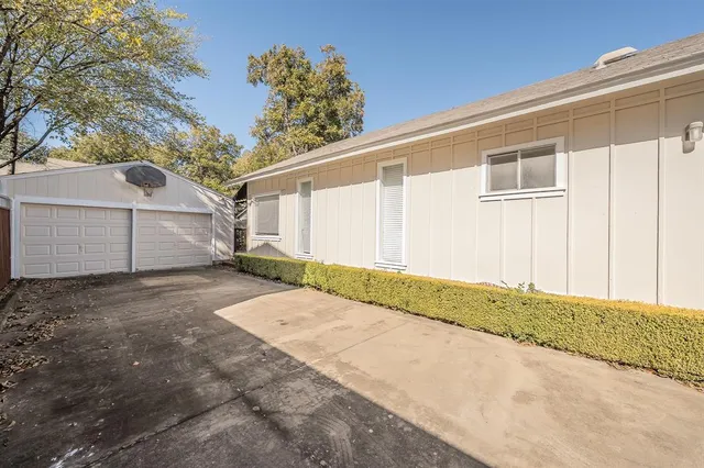 $2,795 | 2412 Kenley Street, Fort Worth, TX 76107