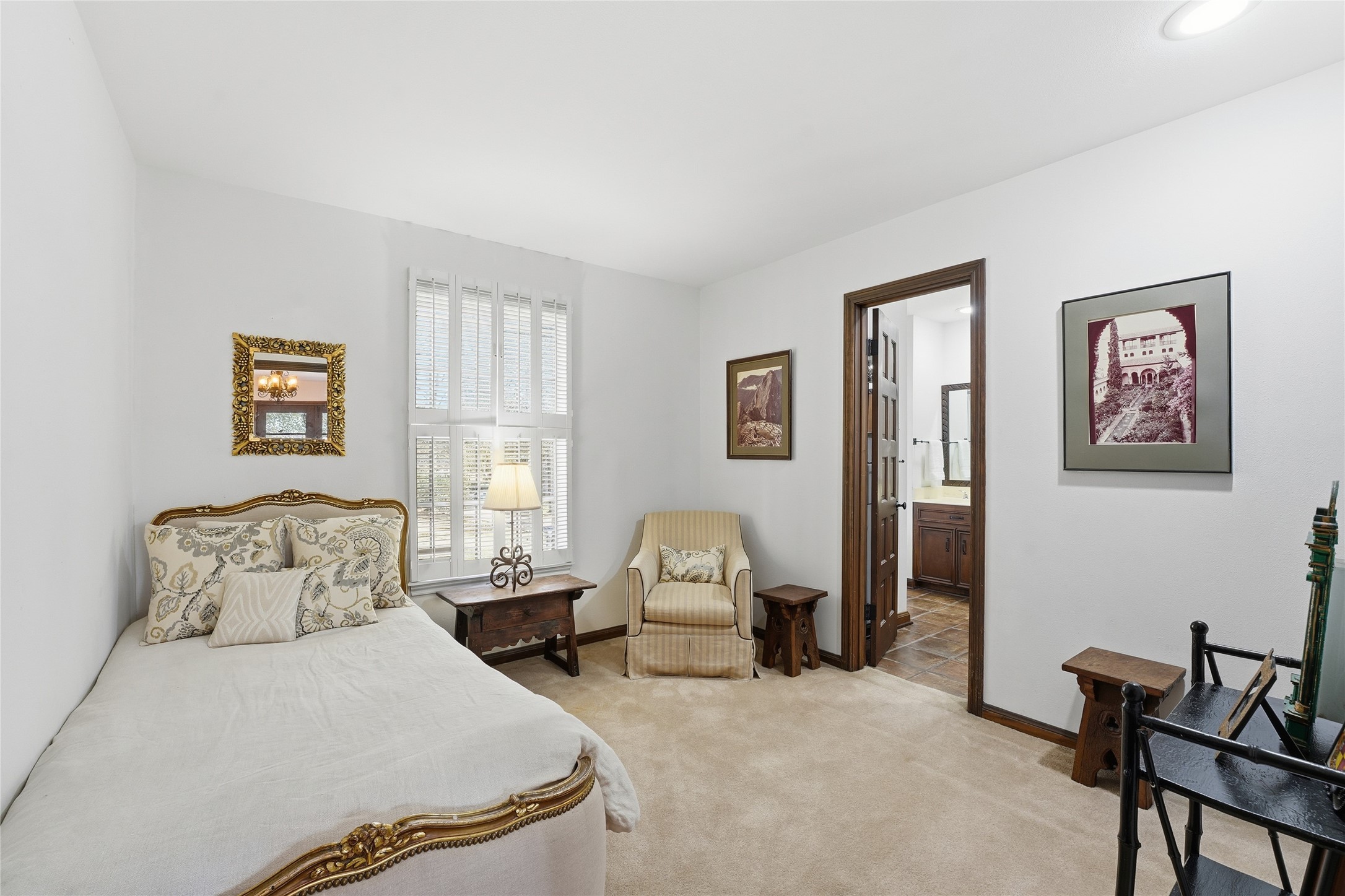 411 Hunters Park Lane Houston, TX 77024 - Photo 17 of 25