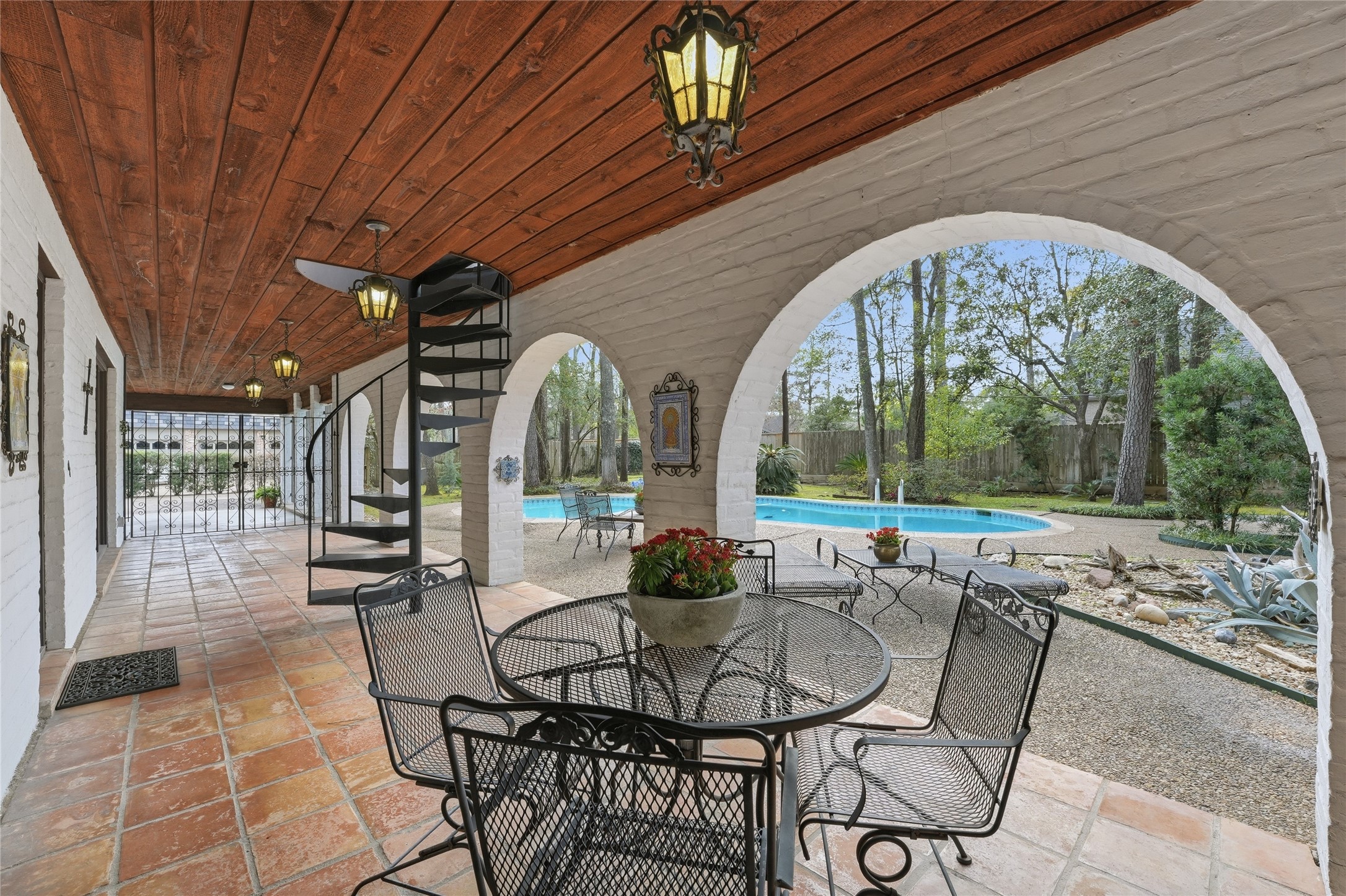 411 Hunters Park Lane Houston, TX 77024 - Photo 21 of 25