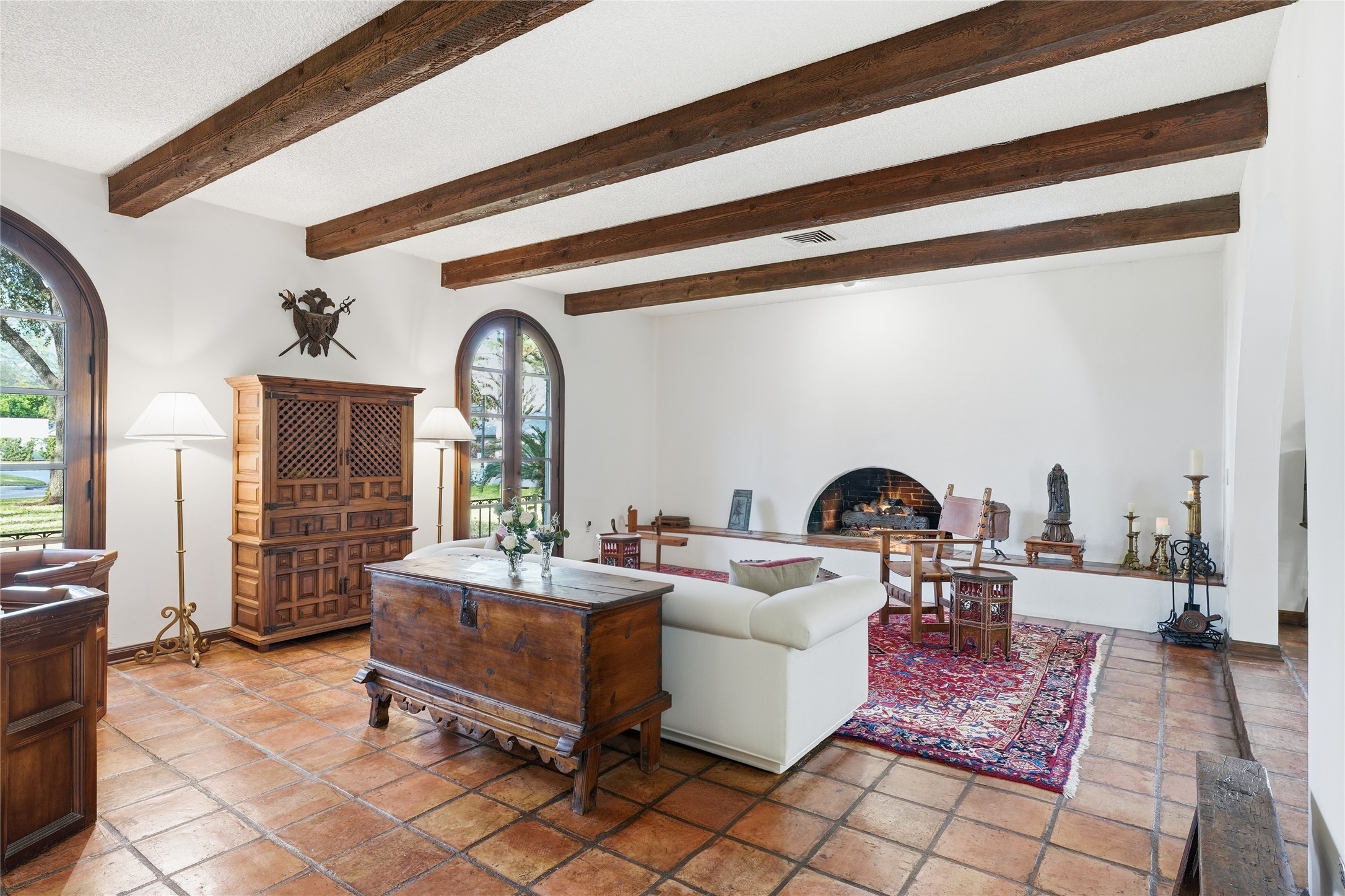 411 Hunters Park Lane Houston, TX 77024 - Photo 4 of 25