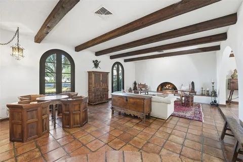 $2,500,000 | 411 Hunters Park Lane, Houston, TX 77024