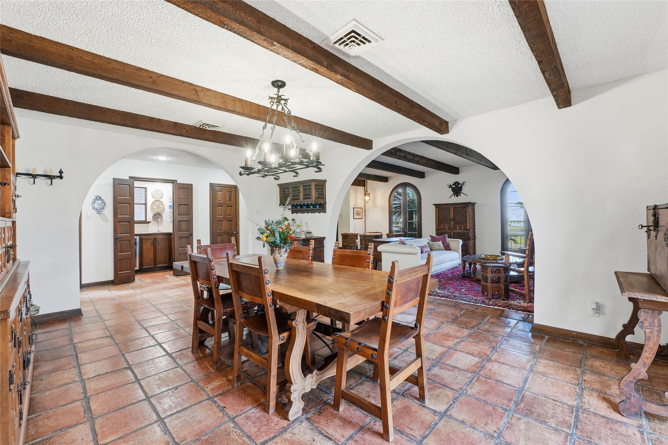 411 Hunters Park Lane Houston, TX 77024 - Photo 7 of 25