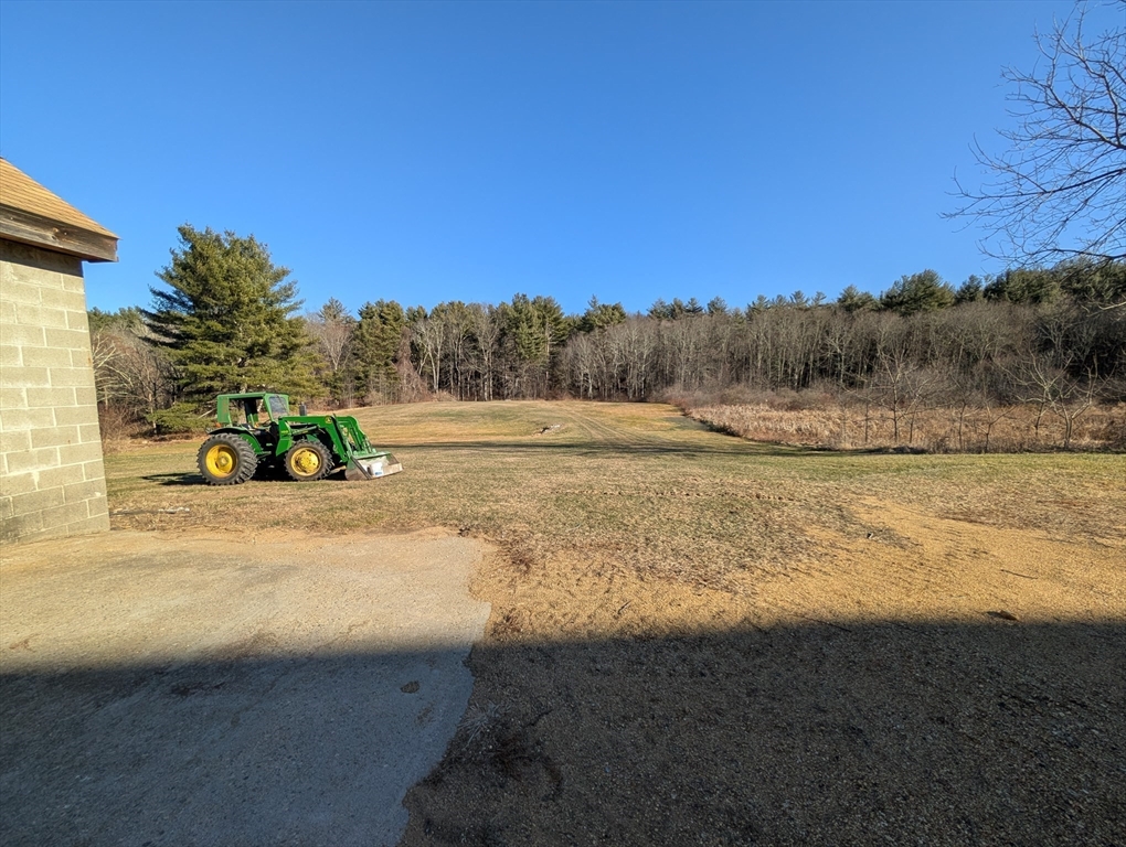 7 King Road Charlton, MA 01507 - Photo 21 of 42