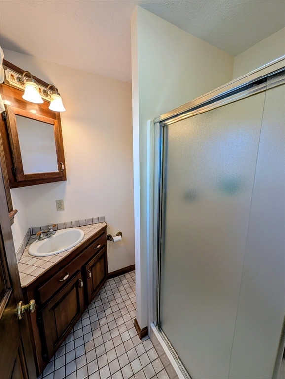 7 King Road Charlton, MA 01507 - Photo 37 of 42