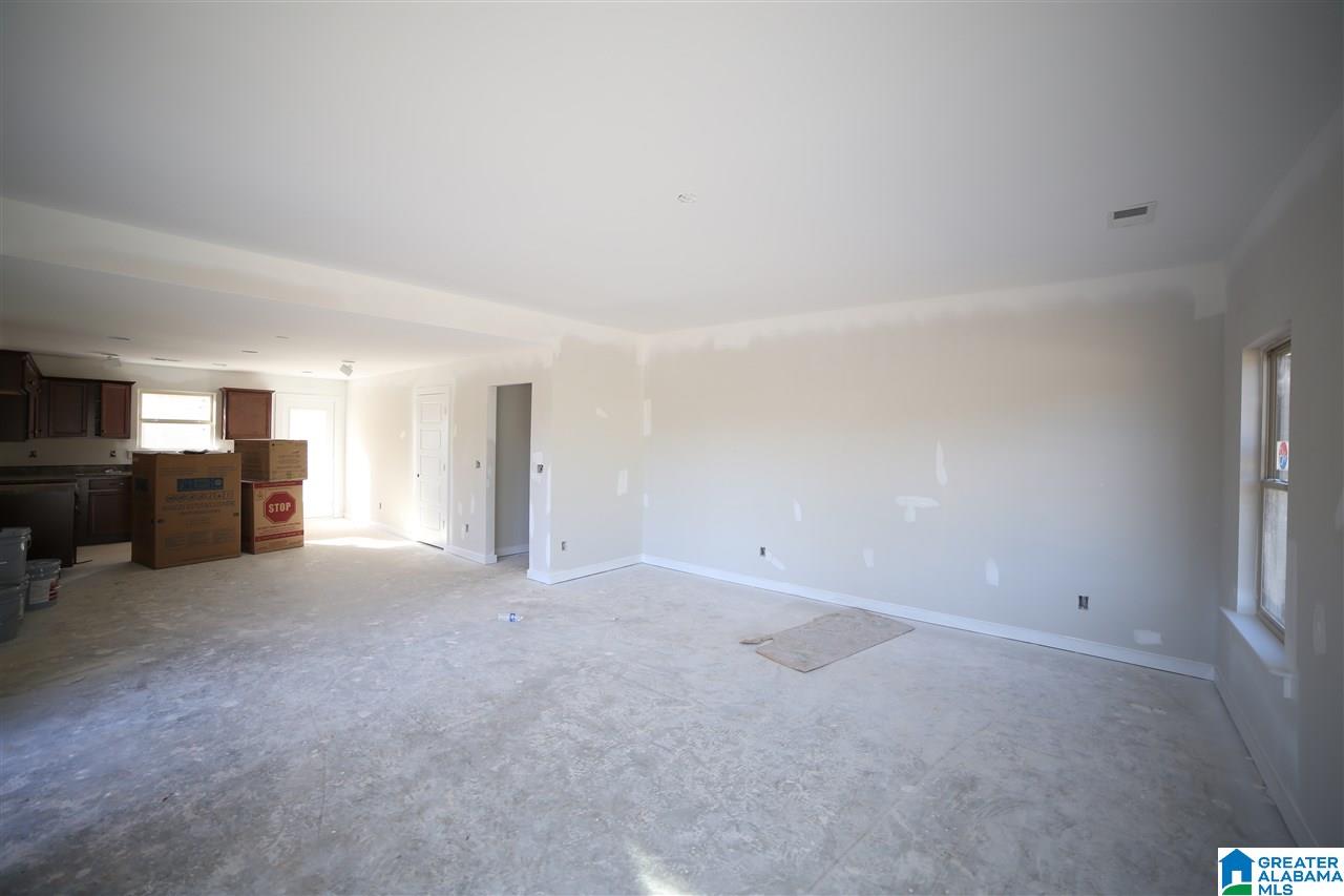 83 Carriage House Road Southwest Bessemer, AL 35022 - Photo 5 of 17