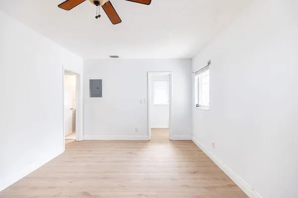 $2,275 | 426 Northeast 7th Avenue, Unit 2B, Delray Beach, FL 33483