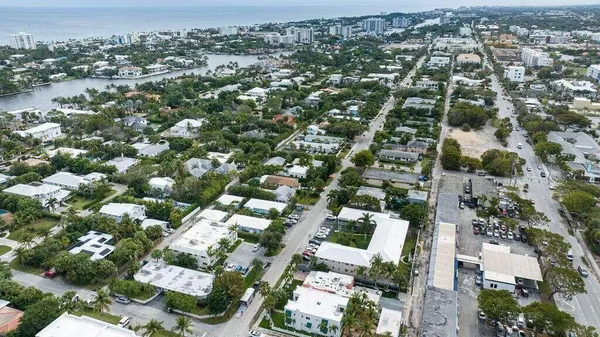 $2,275 | 426 Northeast 7th Avenue, Unit 2B, Delray Beach, FL 33483