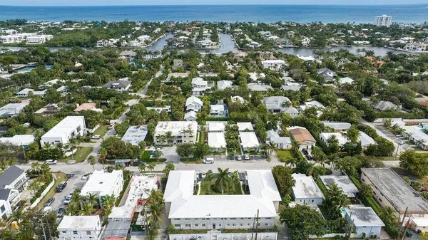 $2,275 | 426 Northeast 7th Avenue, Unit 2B, Delray Beach, FL 33483