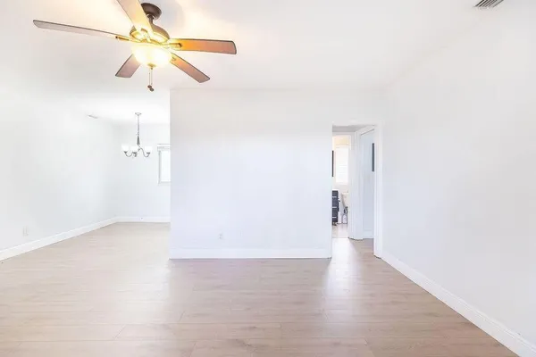 $2,275 | 426 Northeast 7th Avenue, Unit 2B, Delray Beach, FL 33483