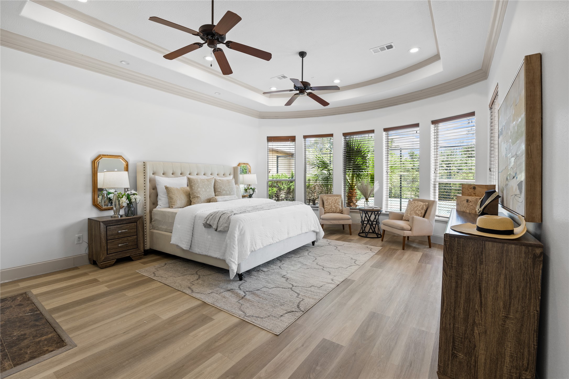 6623 Green Gable Manor Spring, TX 77389 - Photo 14 of 27 a bedroom with a bed couch table and chairs