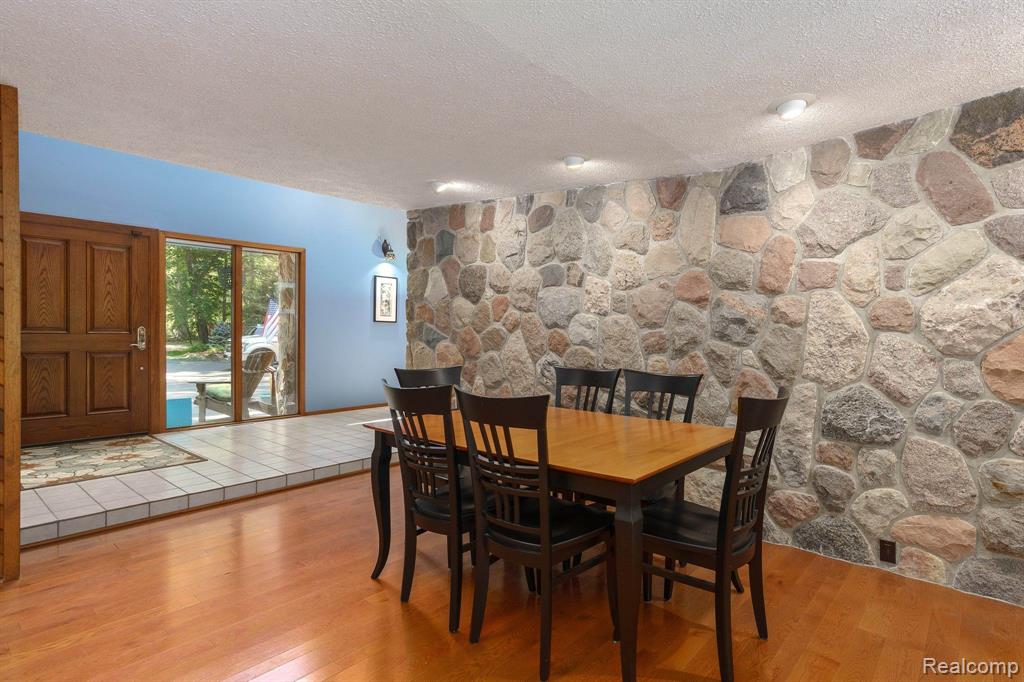 1375 Dutton Road Rochester Hills, MI 48306 - Photo 20 of 55