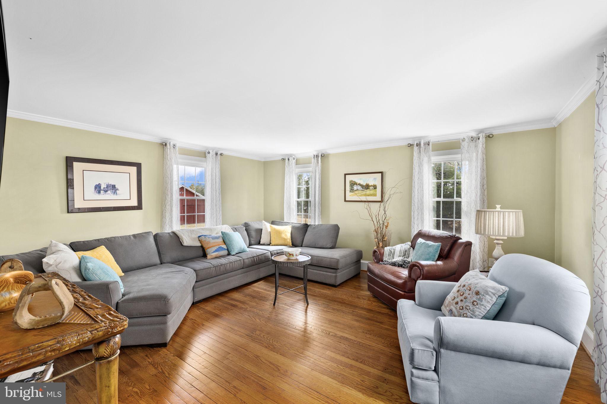 1815 Country Road Beaverdam, VA 23015 - Photo 18 of 92 Spacious living room filled with natural light