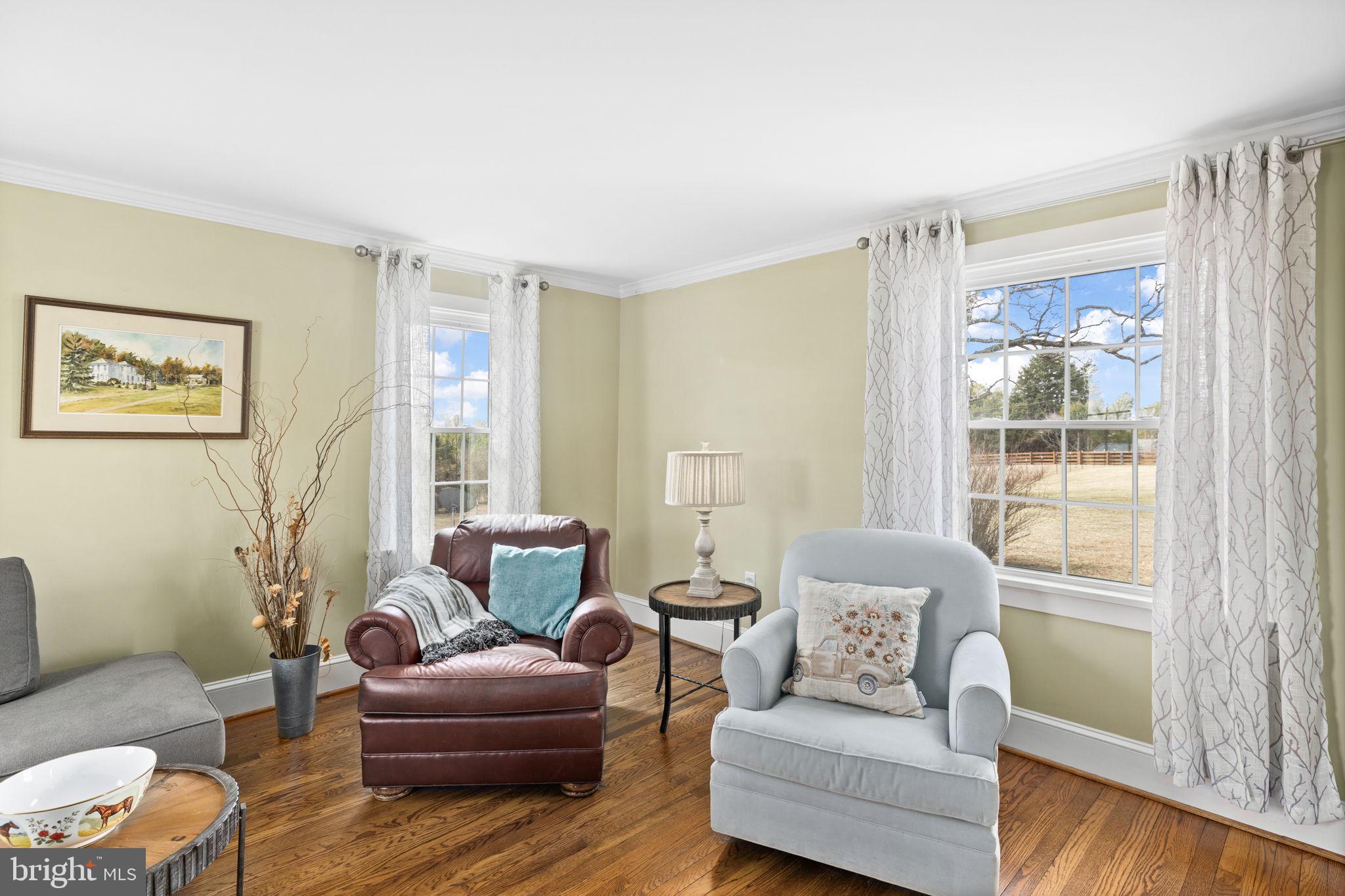 1815 Country Road Beaverdam, VA 23015 - Photo 19 of 92 Sunlit sitting area with multiple windows