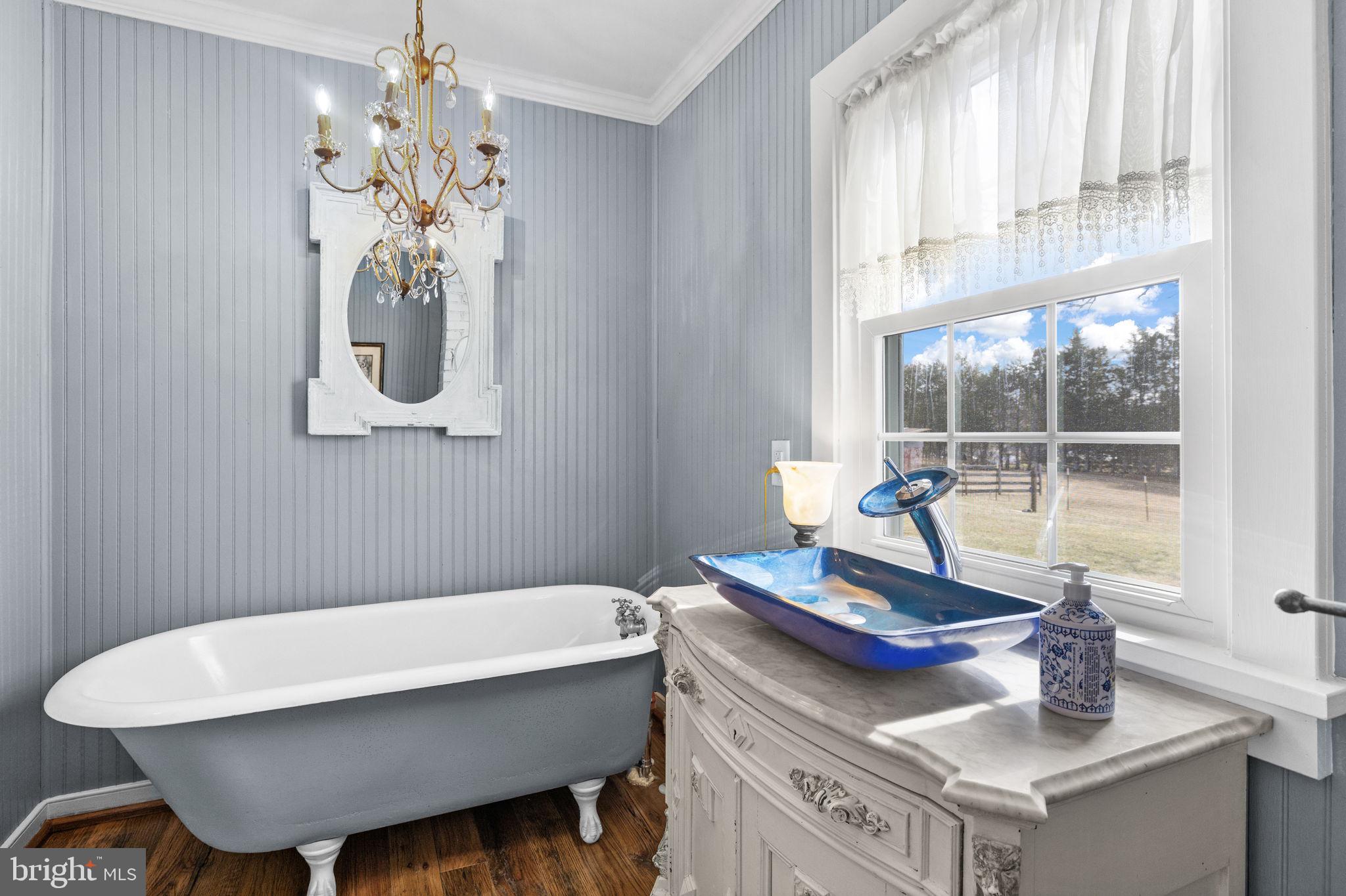 1815 Country Road Beaverdam, VA 23015 - Photo 34 of 92 Elegant full bath with clawfoot soaking tub