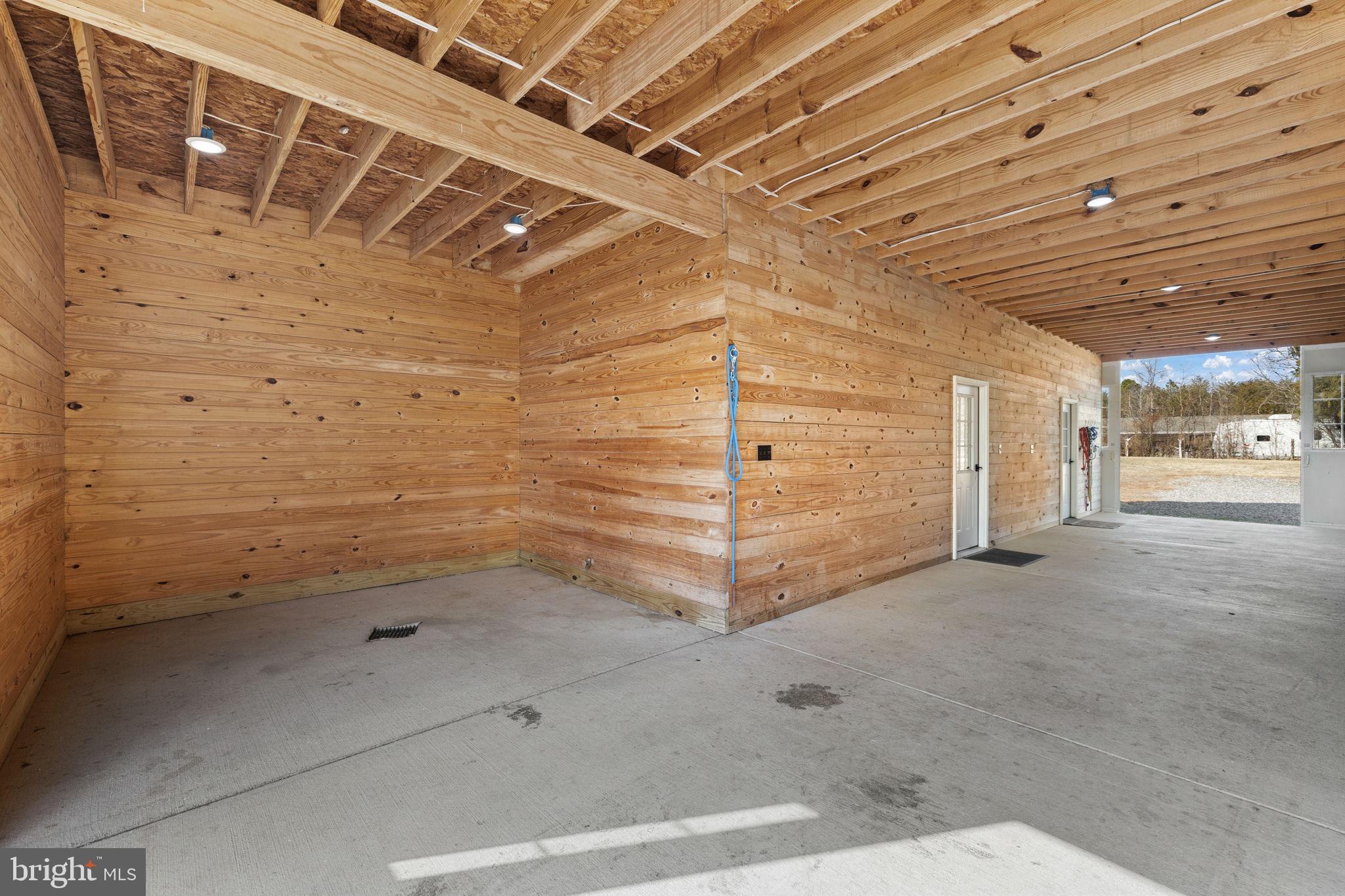 1815 Country Road Beaverdam, VA 23015 - Photo 63 of 92 Wash stall