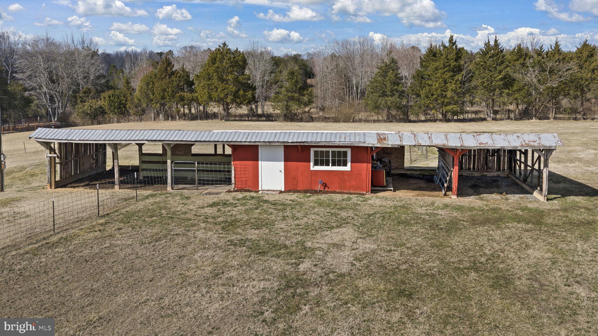 1815 Country Road Beaverdam, VA 23015 - Photo 67 of 92 5 more potential stalls and an office!