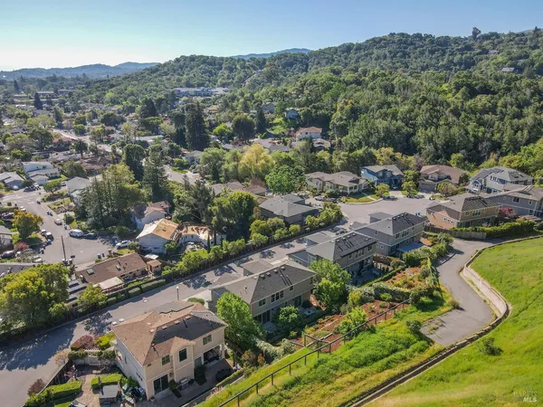 $1,649,000 | 35 Pearl Court, Novato, CA 94947