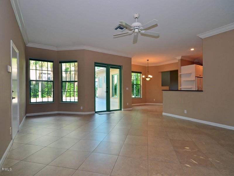 385 Southwest 16th Street Boca Raton, FL 33432 - Photo 8 of 33 Family Room