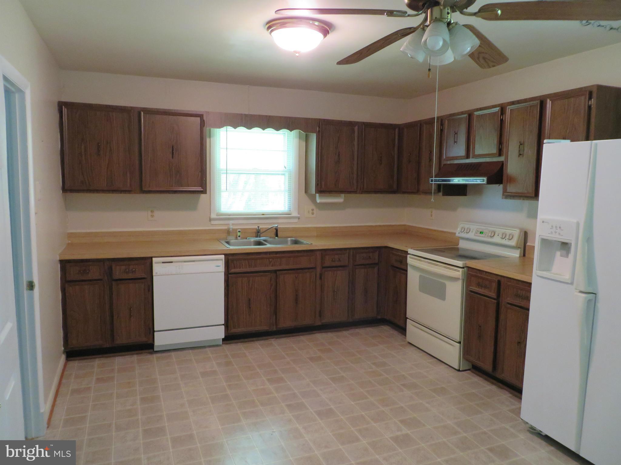 38631 Morris Point Road Abell, MD 20606 - Photo 10 of 15 Kitchen