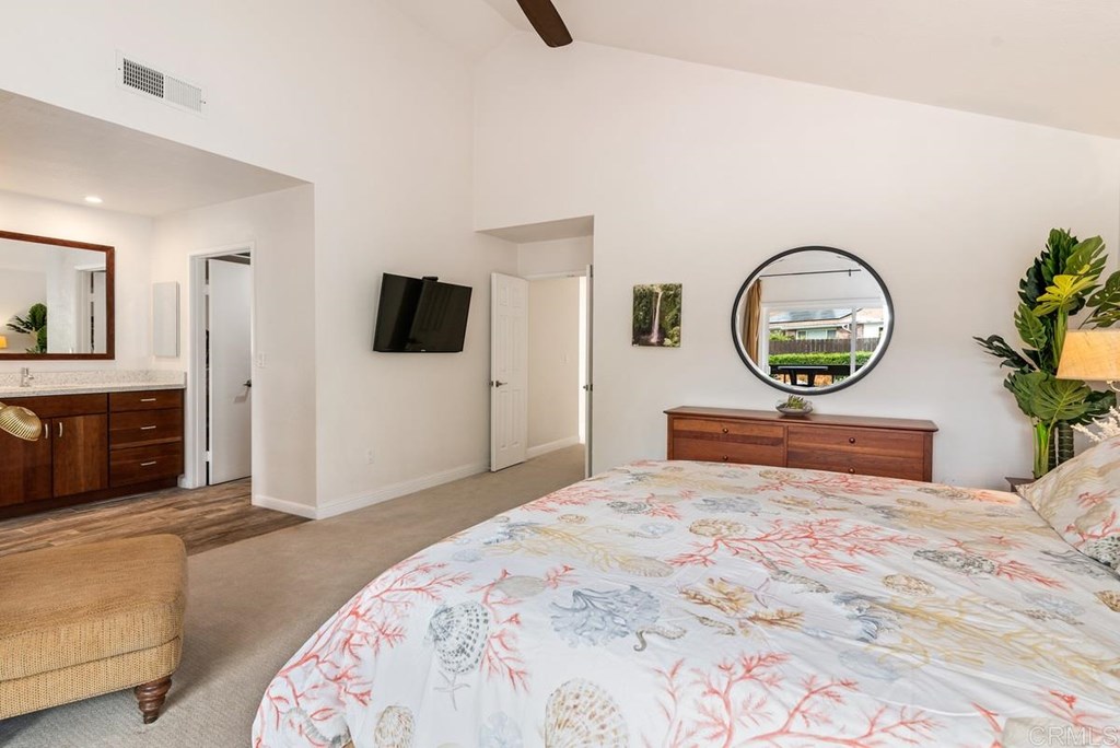 7710 Rocio Street Carlsbad, CA 92009 - Photo 19 of 37