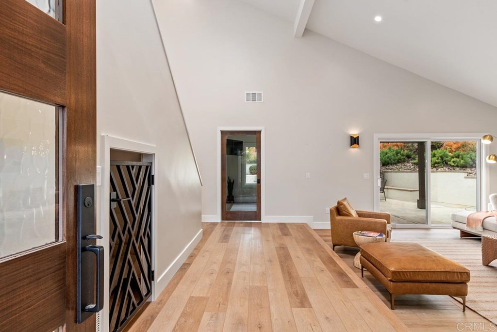 7710 Rocio Street Carlsbad, CA 92009 - Photo 4 of 37