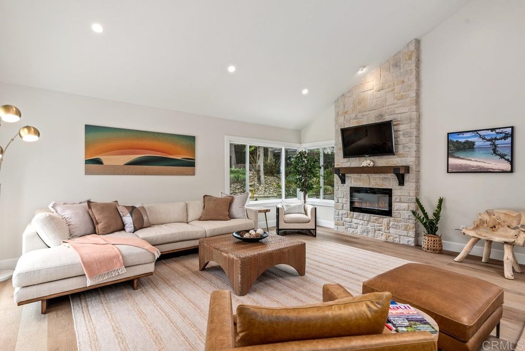 7710 Rocio Street Carlsbad, CA 92009 - Photo 6 of 37