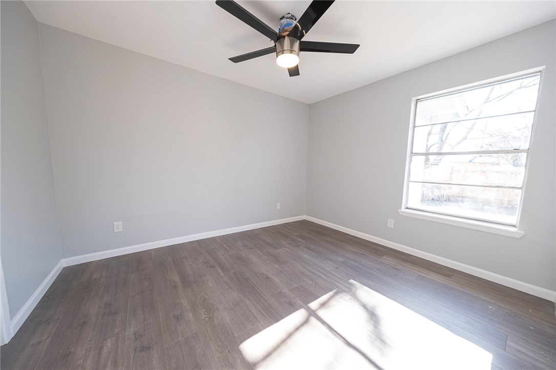 4900 Hawk Cove, Unit B Austin, TX 78745 - Photo 3 of 20